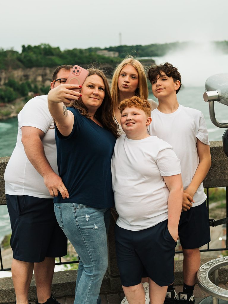 Grand Island family taking a selfie